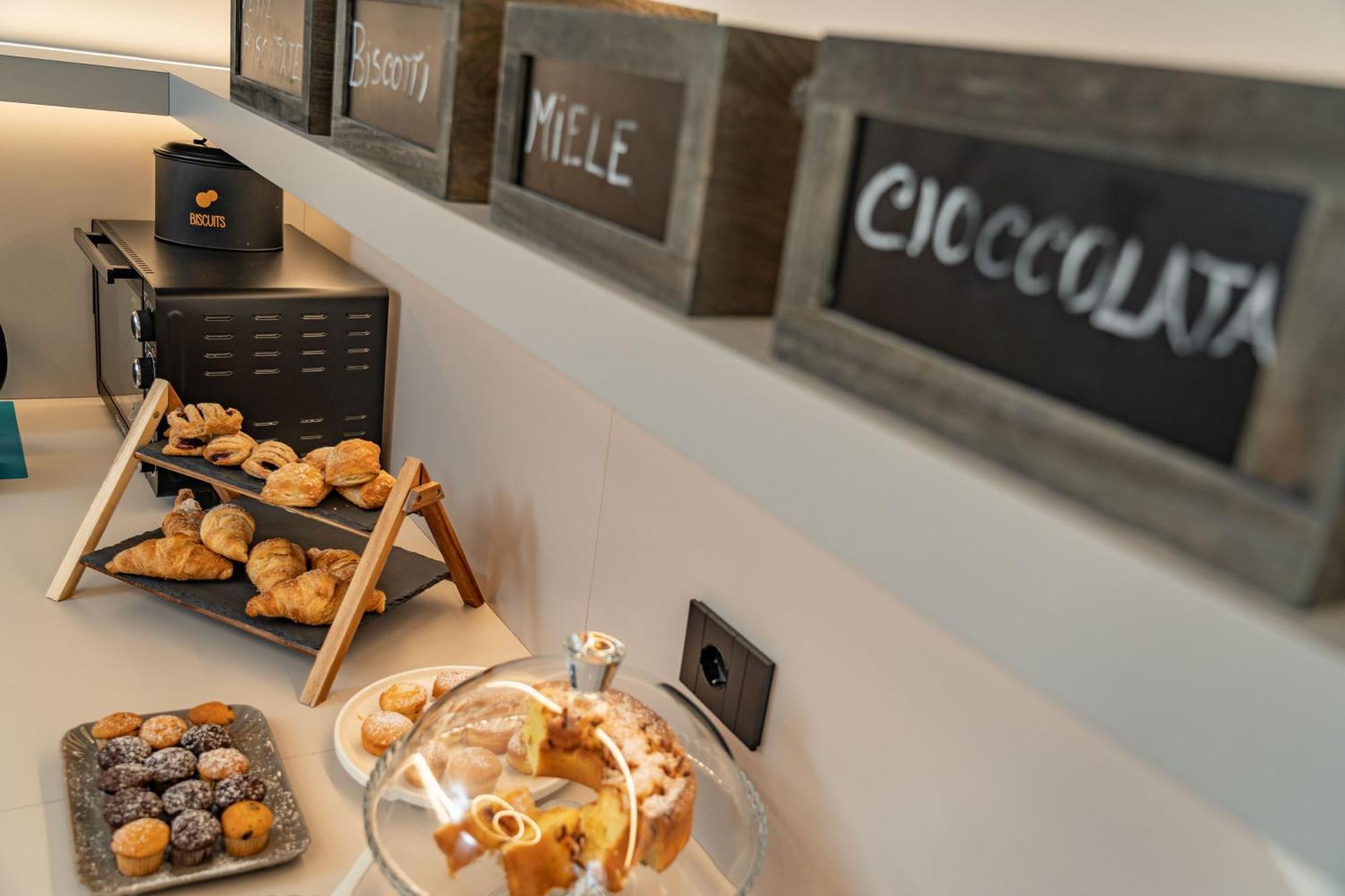 Elide Design Hotel Ασίζη Εξωτερικό φωτογραφία