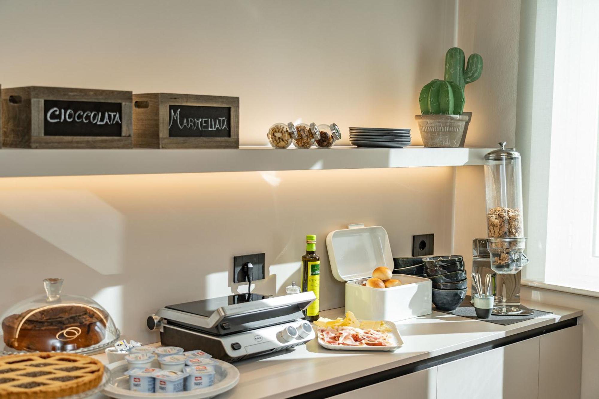 Elide Design Hotel Ασίζη Εξωτερικό φωτογραφία
